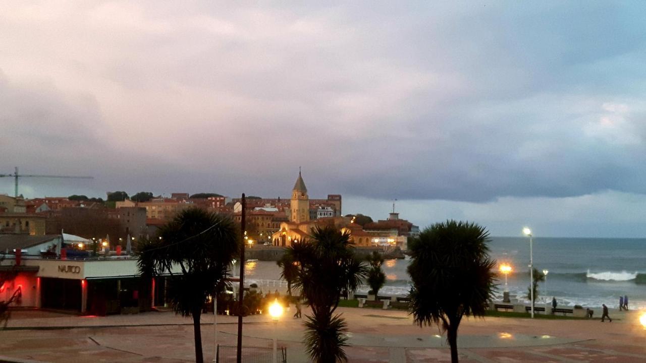 Apartamento La Escalerona Con Vistas Al Mar Daire Gijón Dış mekan fotoğraf